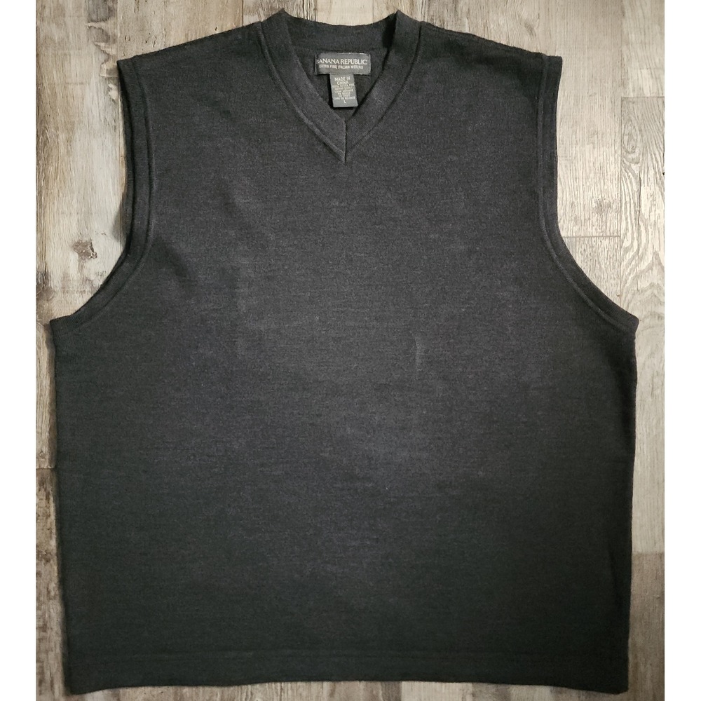 Banana Republic Sweater Vest Mens L Gray Extra Fine Italian Merino Wool V-Neck